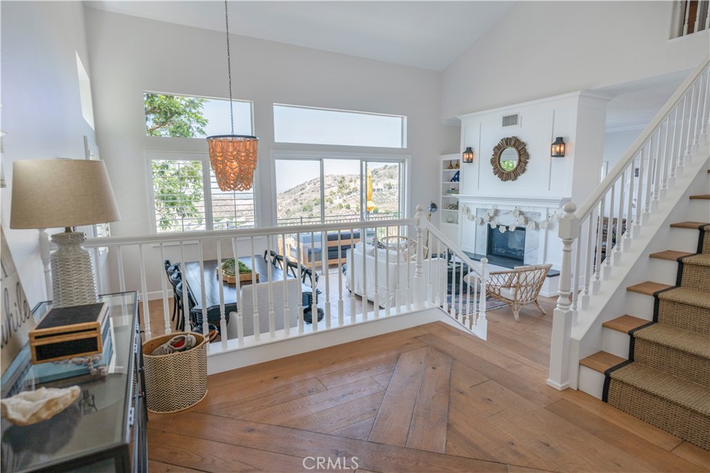 6206 E Cliffway Drive