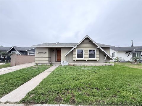 Photo of 7182 El Verano Dr, Buena Park, CA 90620 (MLS # OC25280229)