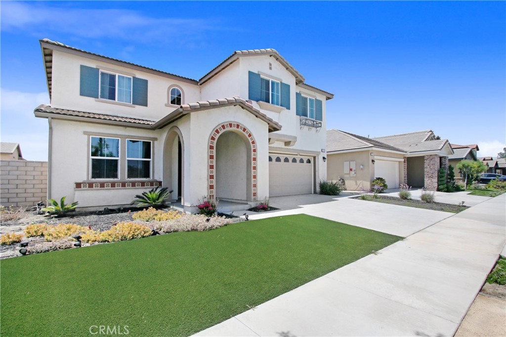 2794 E Cornwall Street