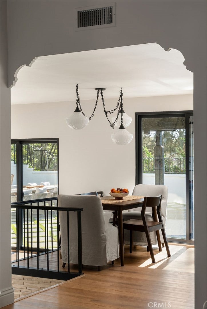 24291 Via San Clemente
