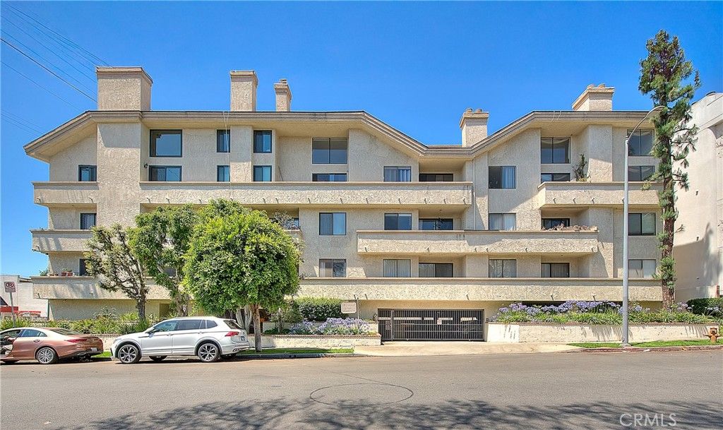 Photo of 1663 Veteran Avenue #206, Los Angeles, CA 90024 (MLS # TR25141186)