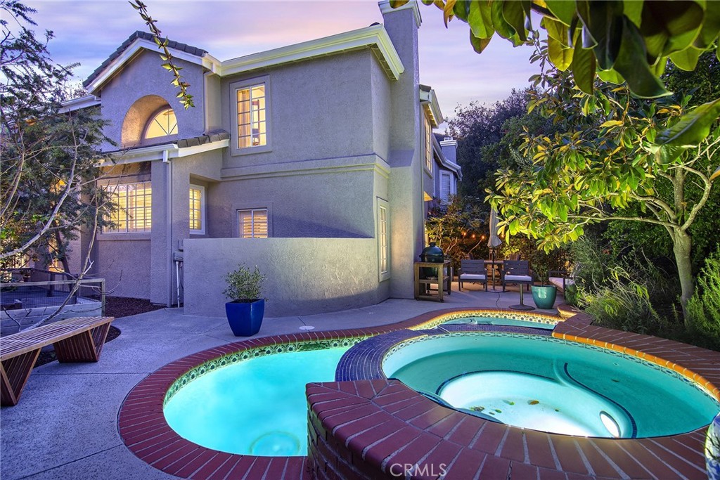 5535 Shadow Canyon