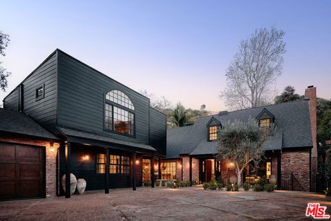 1524 Sunset Plaza Drive Los Angeles CA 90069