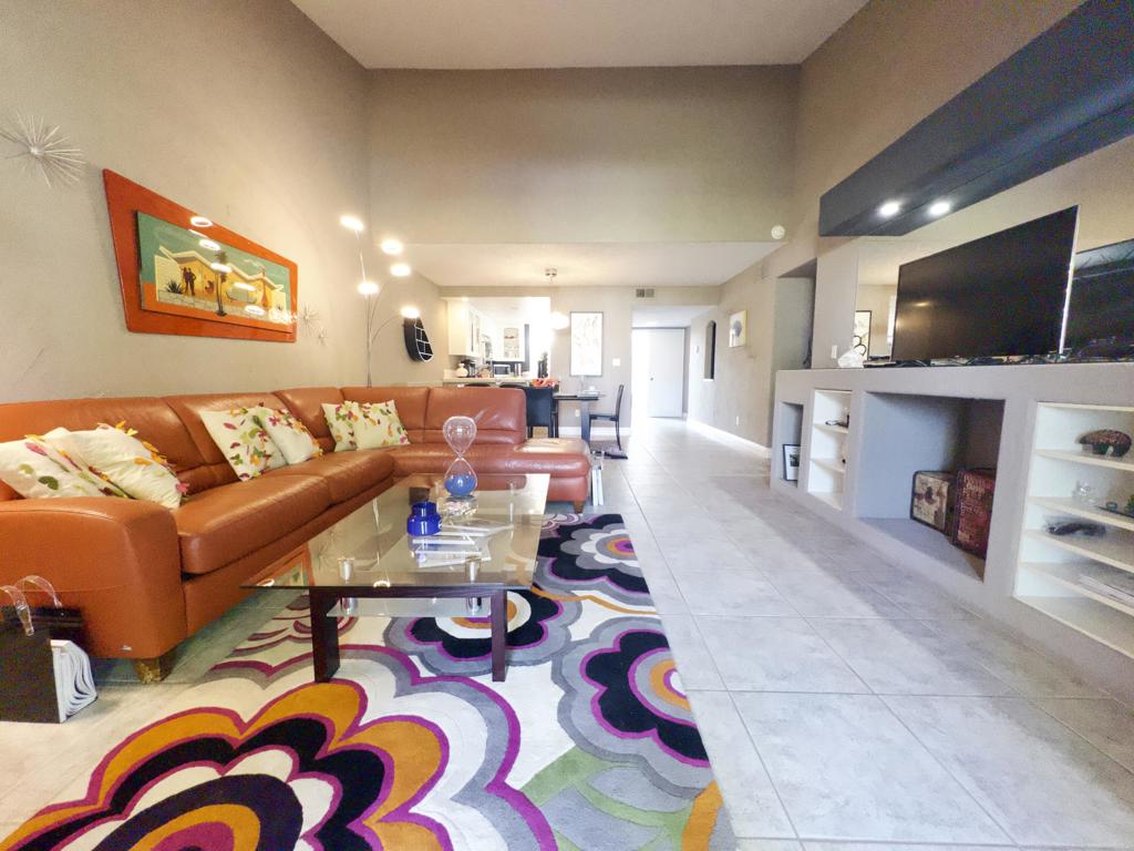 Rancho Las Palmas C. - Residential Lease