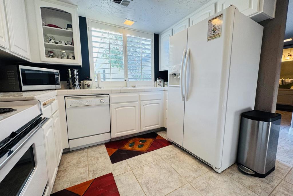 Rancho Las Palmas C. - Residential Lease