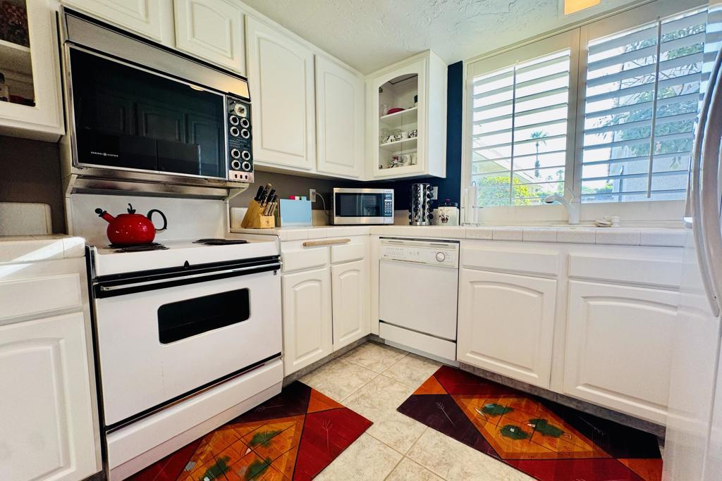 Rancho Las Palmas C. - Residential Lease