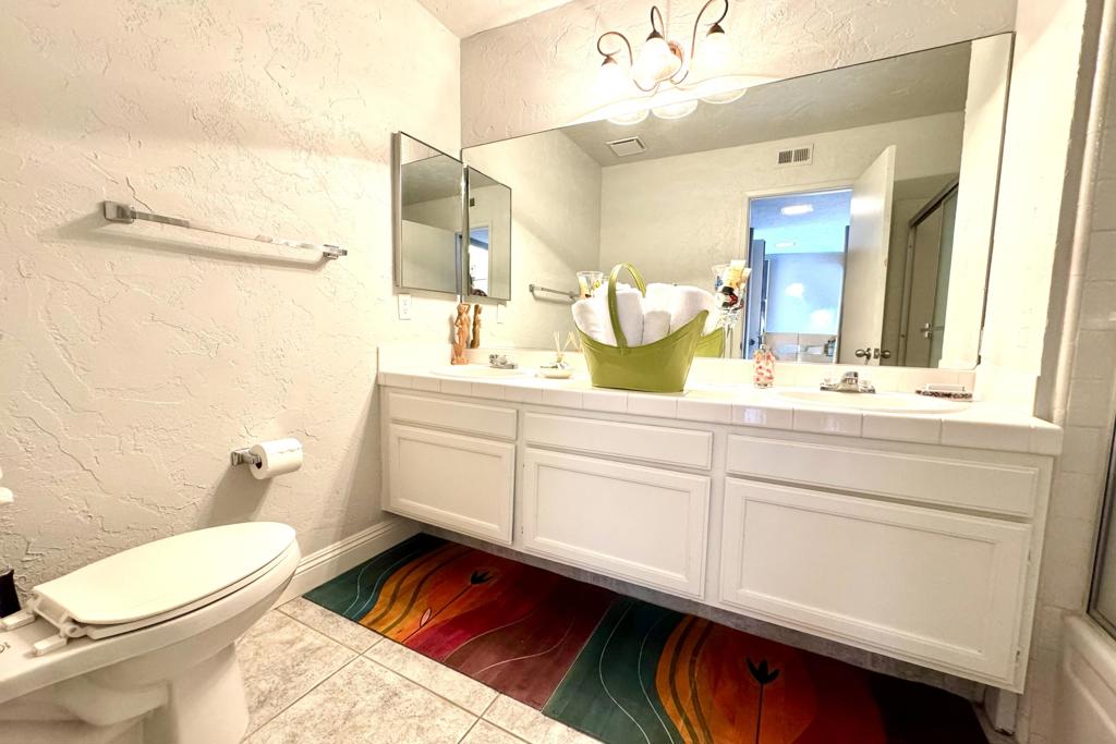 Rancho Las Palmas C. - Residential Lease