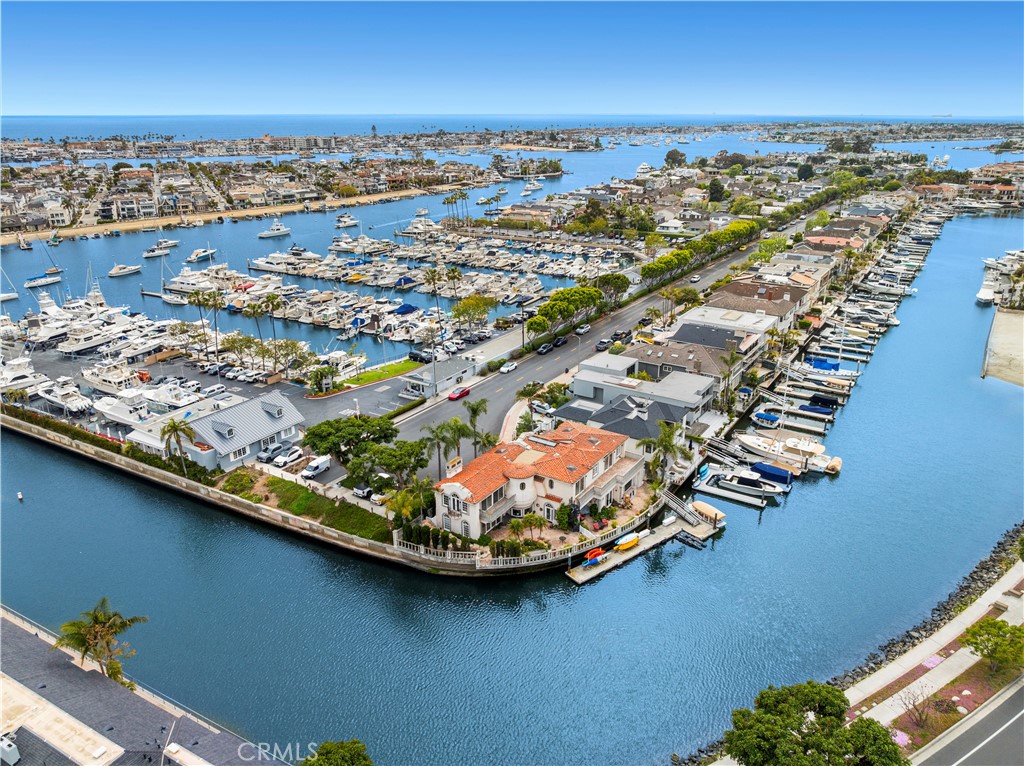 Harbor Island ""Drive"" (HIDC) - Residential Lease