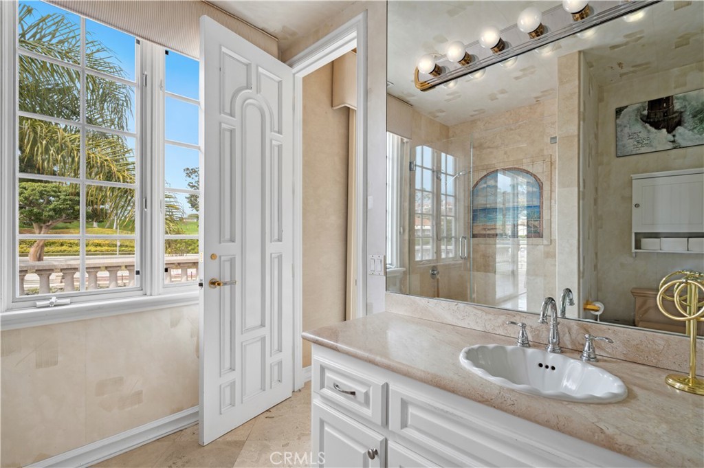 Harbor Island ""Drive"" (HIDC) - Residential Lease