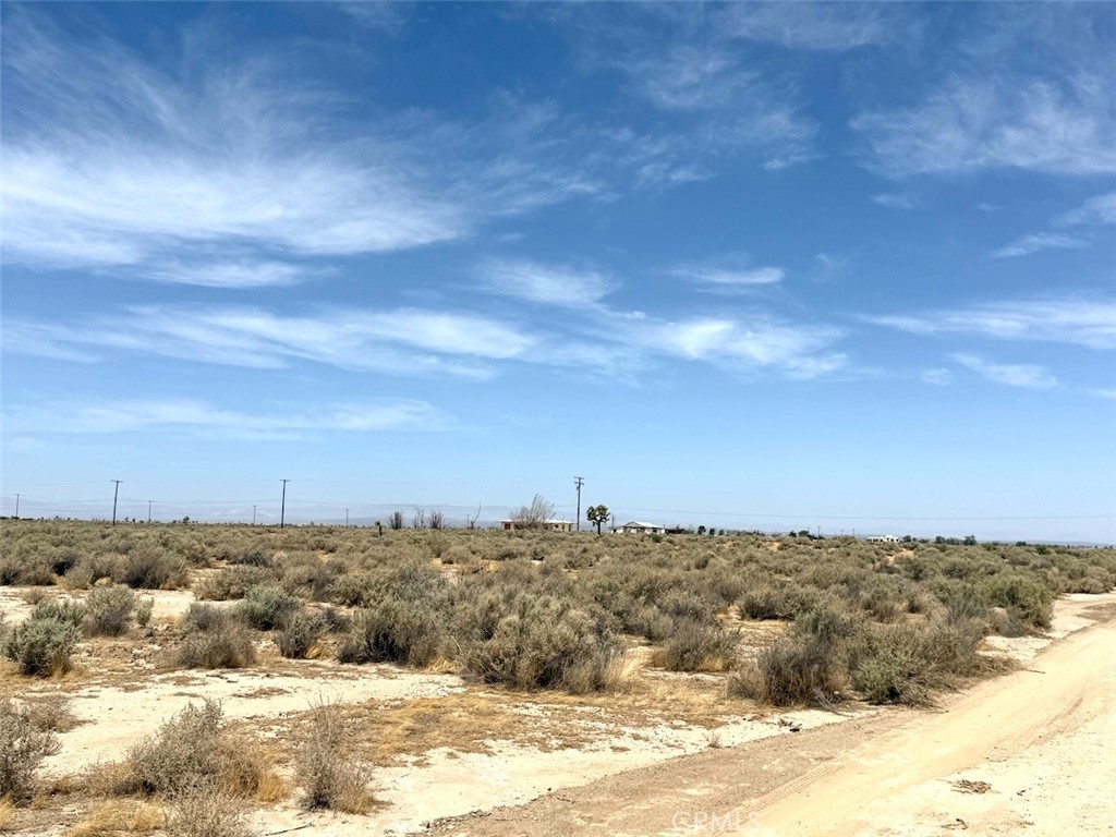 If you’re looking for privacy and endless desert vista views, then this may be the property you are looking for! This is a buyer’s opportunity to create the desert rancho of your dreams on this 5-acre parcel. It is also located just minutes away from Edwards Air Force Base. There’s plenty of room for animals, vehicle storage and parking, gardening and more! This is the space to create the place you want to be!
