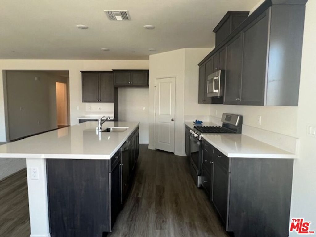 Photo of 7318 Chetco River Street, Bakersfield, CA 93311 (MLS # 26718543)