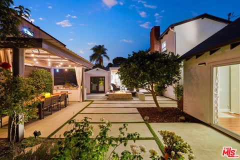 Photo of 12531 Mitchell Avenue, Los Angeles, CA 90066 (MLS # 26871957)