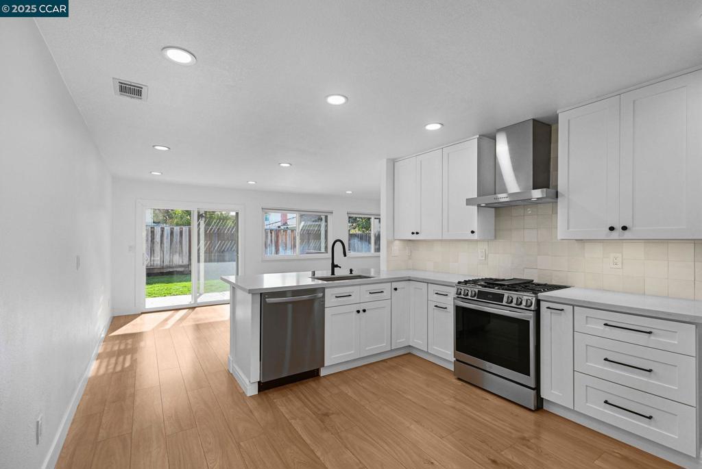 PLEASANT MEADOWS - Residential