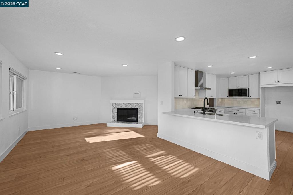 PLEASANT MEADOWS - Residential