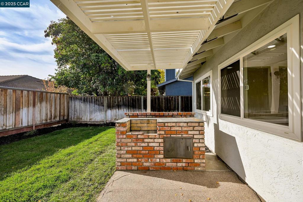 PLEASANT MEADOWS - Residential