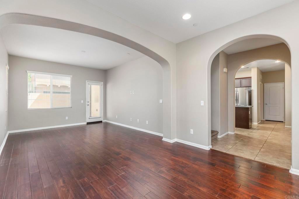 37337 Paseo Violeta