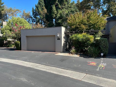 Photo of 1610 Sparkling Way, San Jose, CA 95125 (MLS # ML82061415)