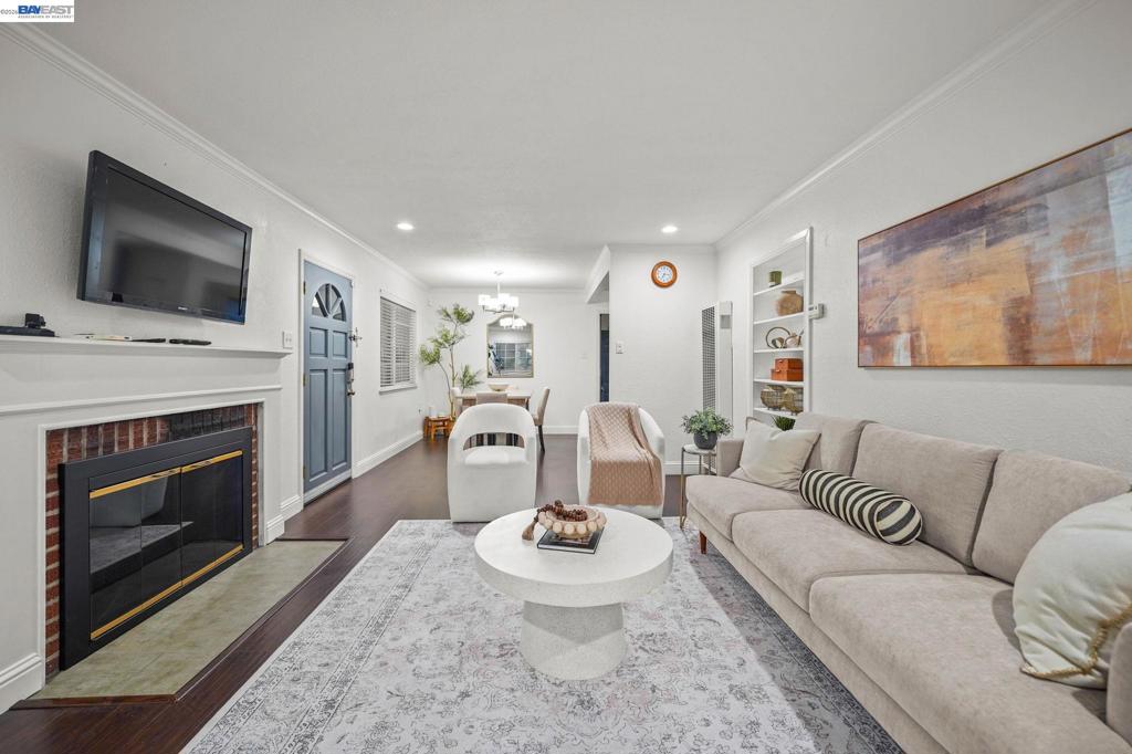 1260 Highland Blvd