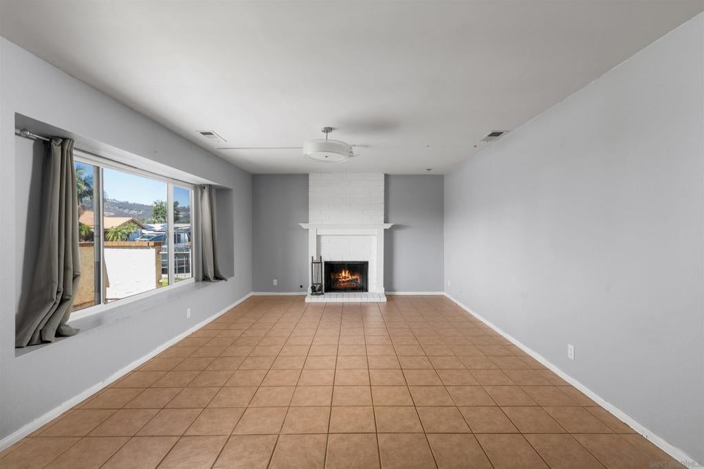 521 Shadow Hills