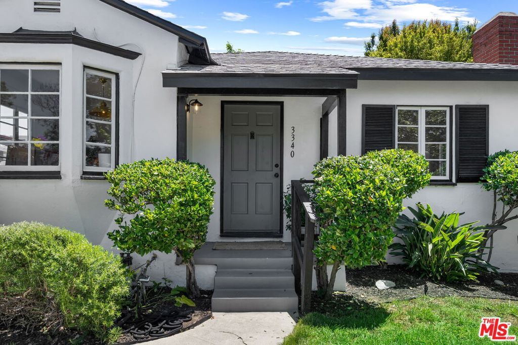 Photo of 3340 Cardiff Avenue, Los Angeles, CA 90034 (MLS # 25553483)