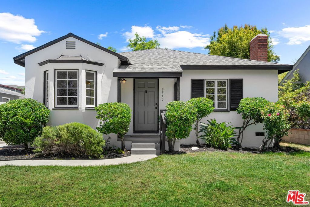 Photo of 3340 Cardiff Avenue, Los Angeles, CA 90034 (MLS # 25553483)