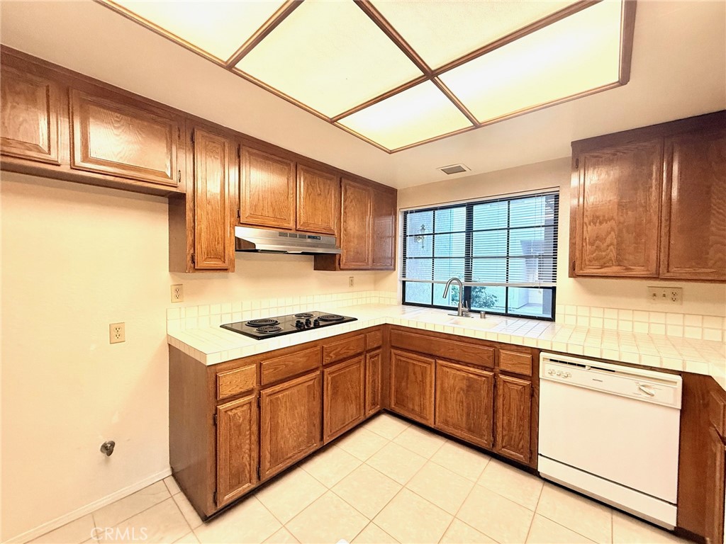 Quissett Bay (QB) - Residential