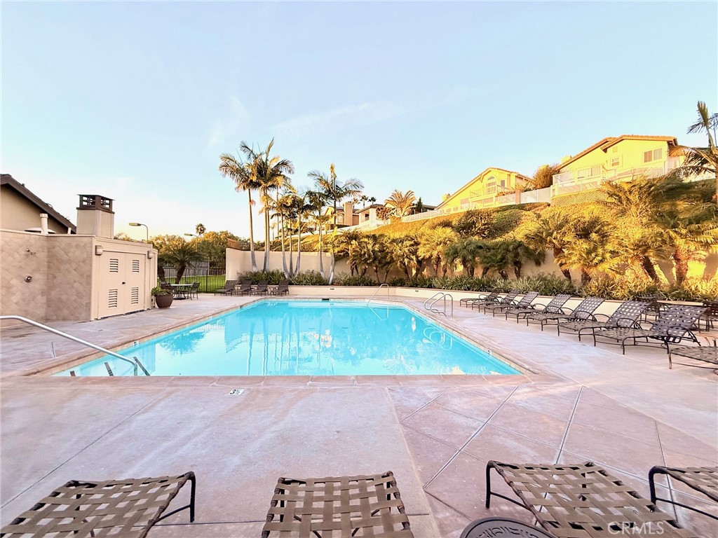 Quissett Bay (QB) - Residential