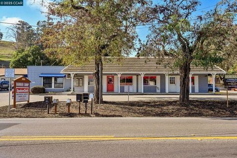 4966 Pacheco Blvd Martinez CA 94553