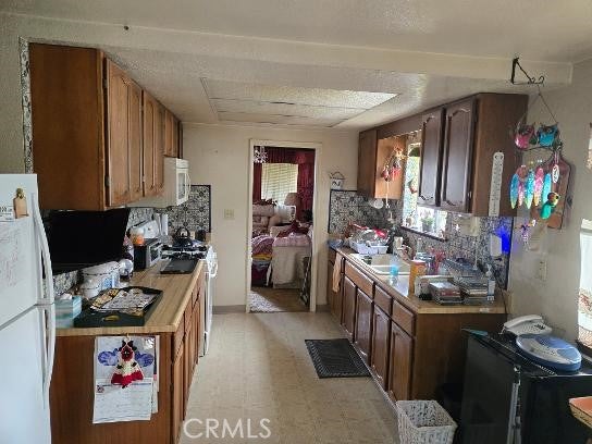 1325 Perris
