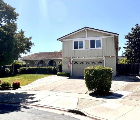 Photo of 6669 Pebblewood Court, San Jose, CA 95120 (MLS # ML82045135)