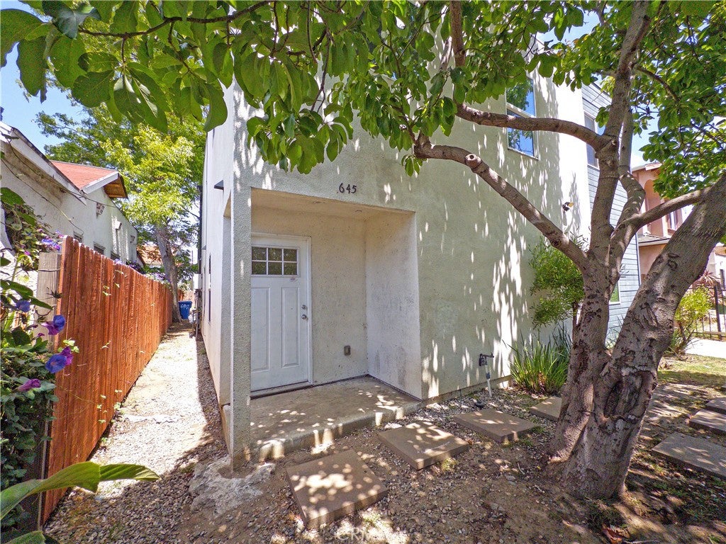 645 W 97th