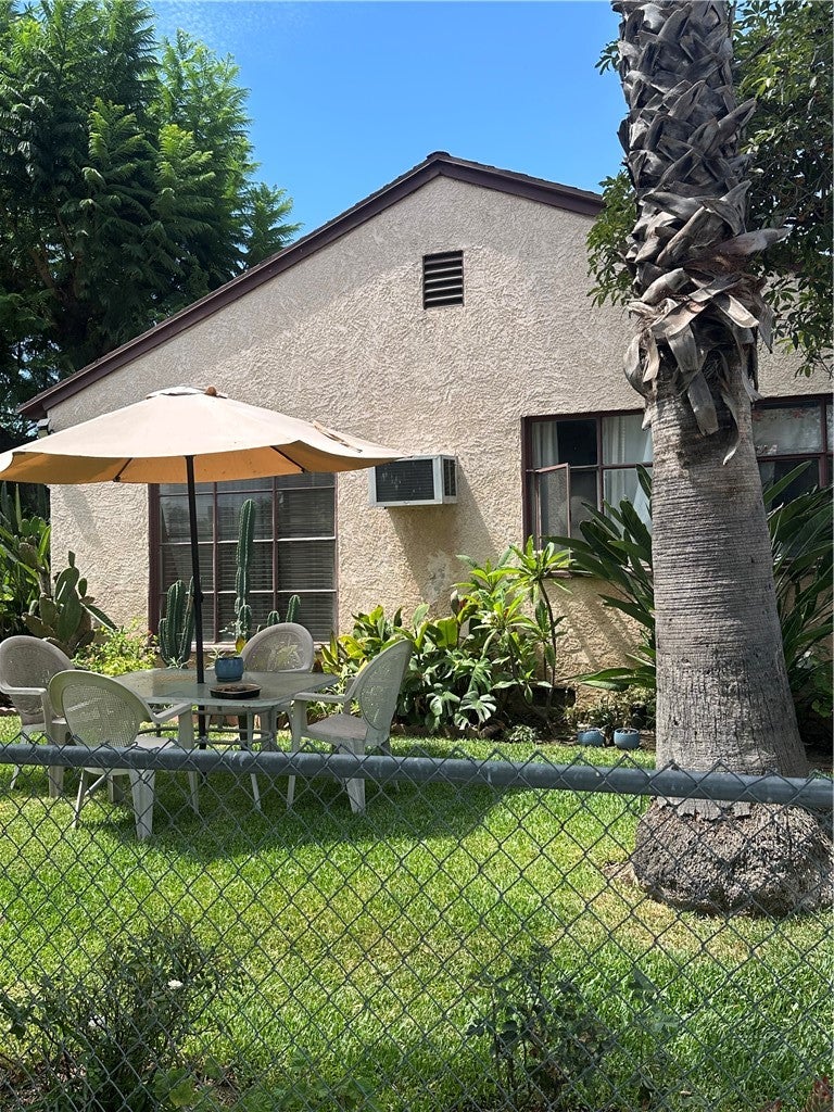 8719 Tilden