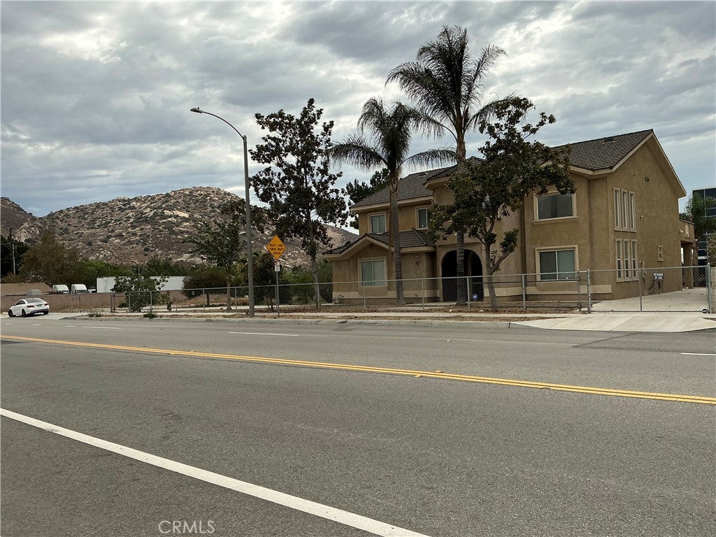 11250 Cypress