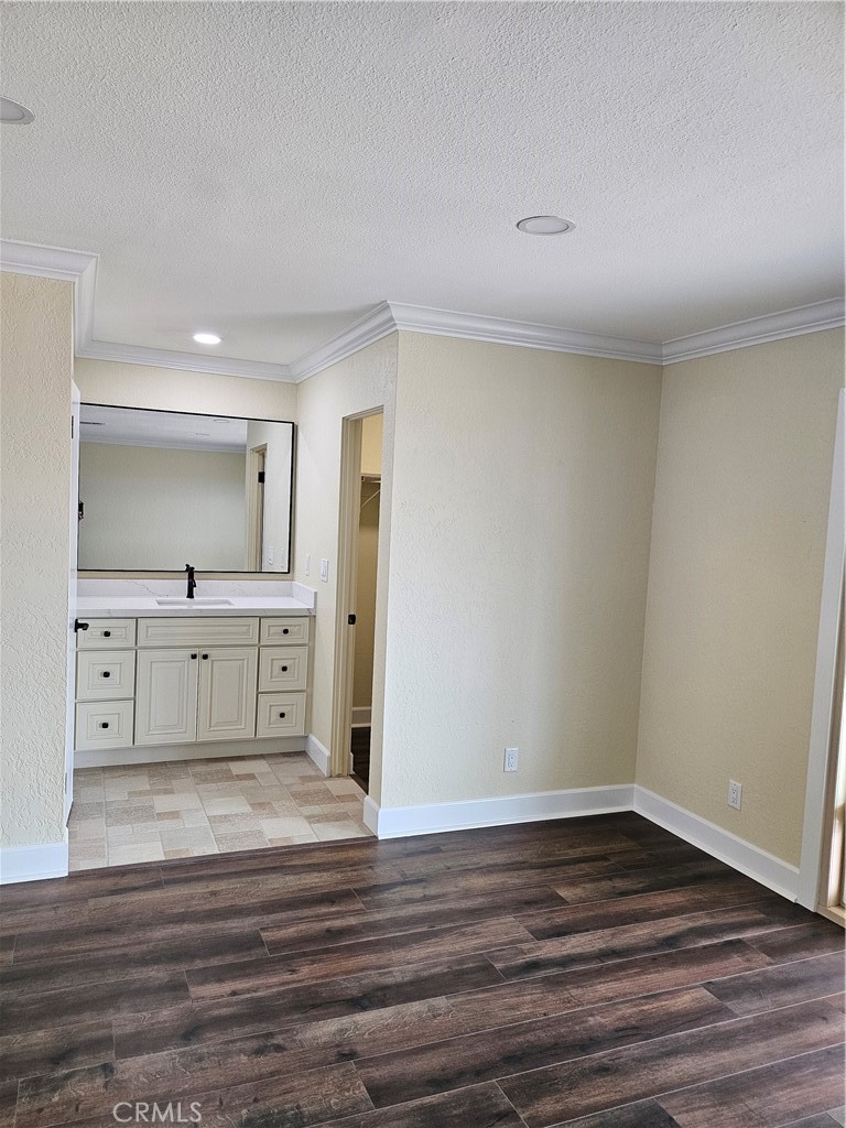 Vista Del Valle (34022) - Residential Lease