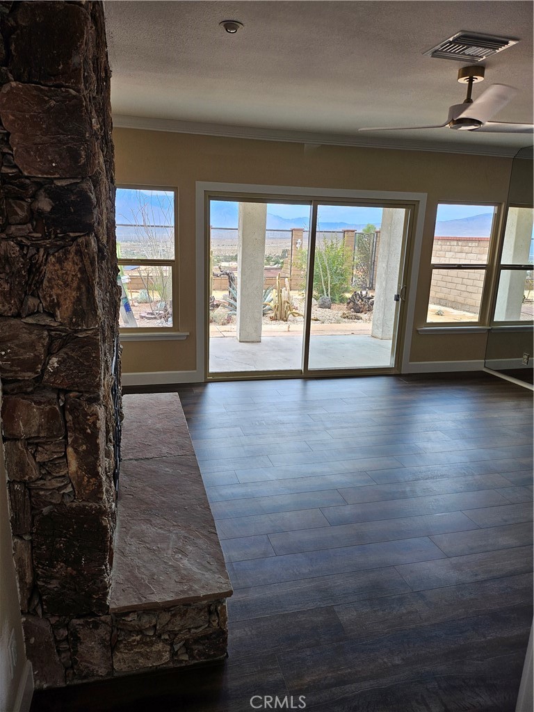 Vista Del Valle (34022) - Residential Lease