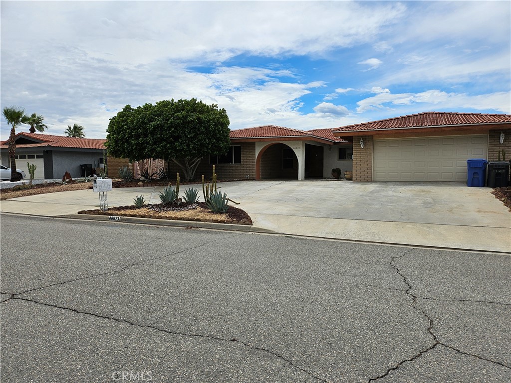 Vista Del Valle (34022) - Residential Lease
