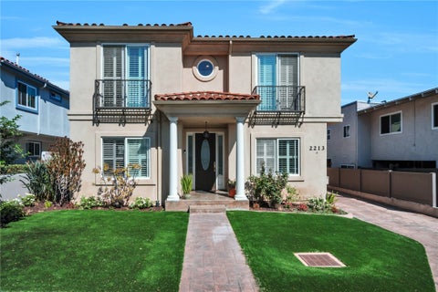 Photo of 2213 Gates Avenue #A, Redondo Beach, CA 90278 (MLS # SB26210672)