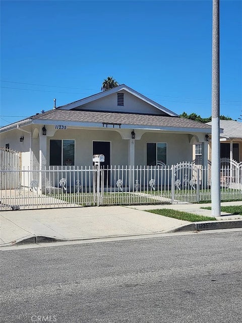 Photo of 11235 ELM Street, Lynwood, CA 90262 (MLS # WS26225603)