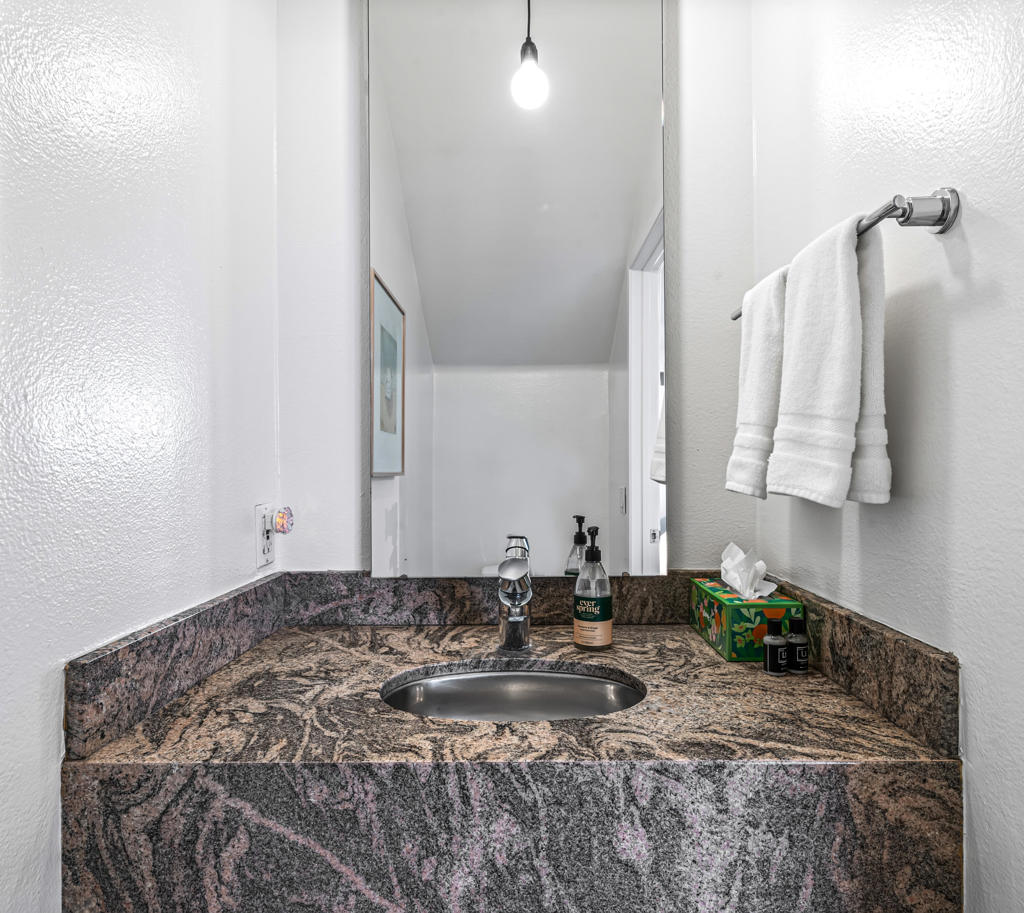 48 @ Arenas - Residential