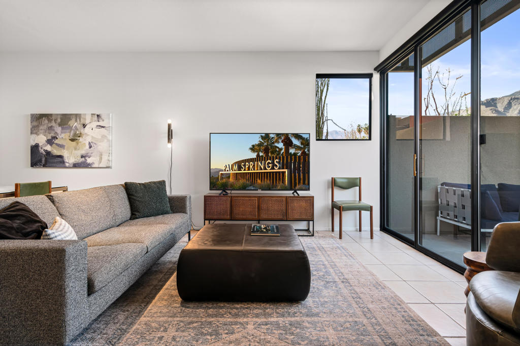 48 @ Arenas - Residential