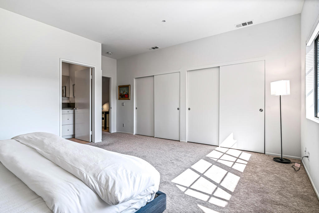48 @ Arenas - Residential