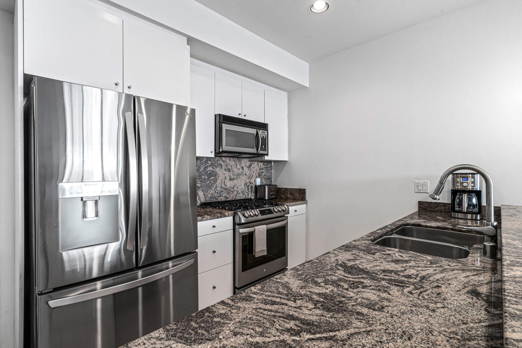 48 @ Arenas - Residential