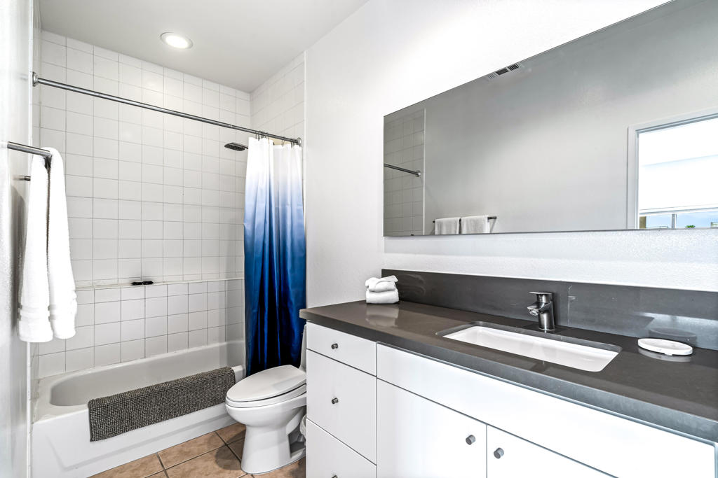 48 @ Arenas - Residential