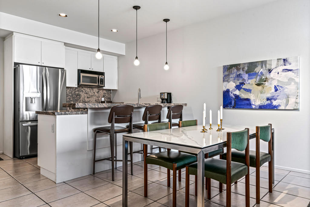 48 @ Arenas - Residential