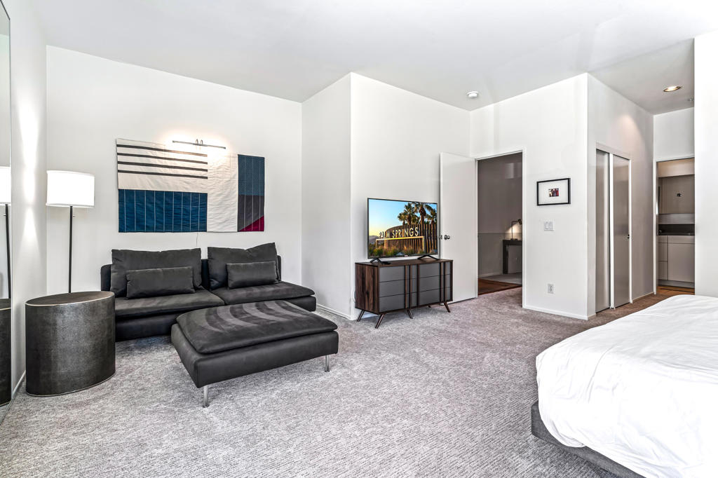 48 @ Arenas - Residential