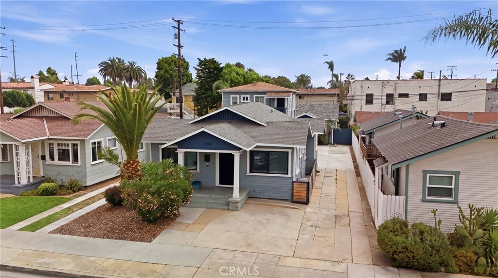 236 Redondo