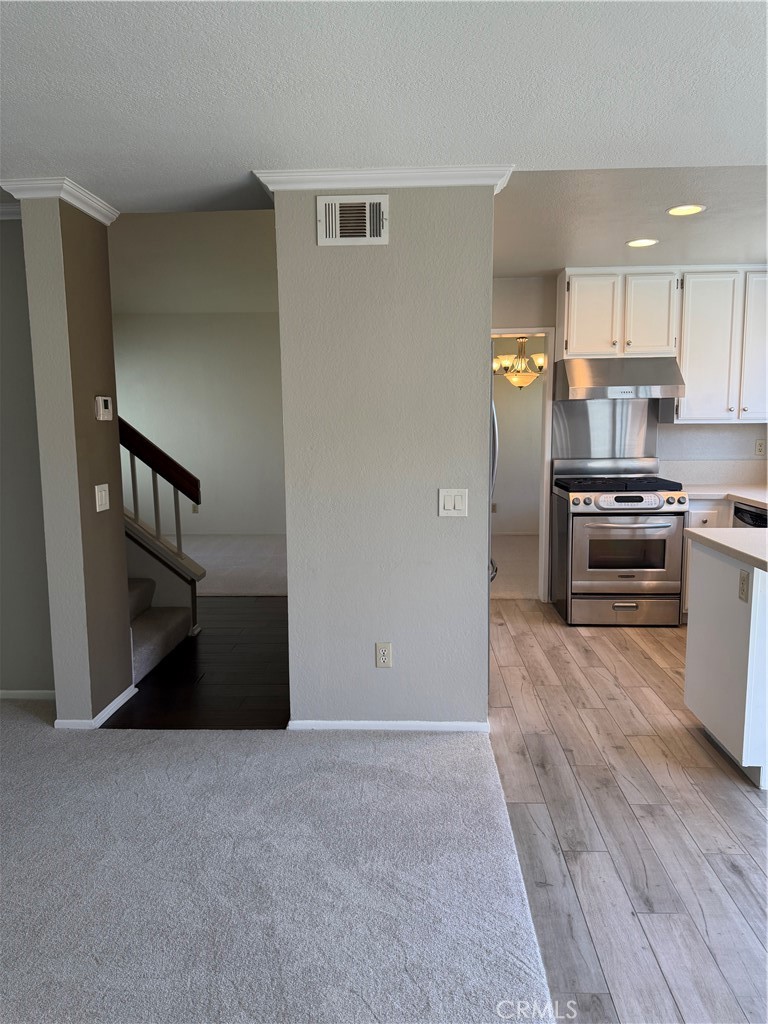5663 Camino Deville