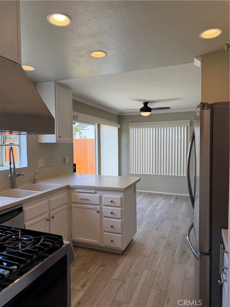 5663 Camino Deville
