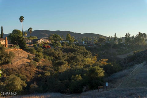 Tiny photo for 2676 Castillo Circle, Thousand Oaks, CA 91360 (MLS # 226004836)