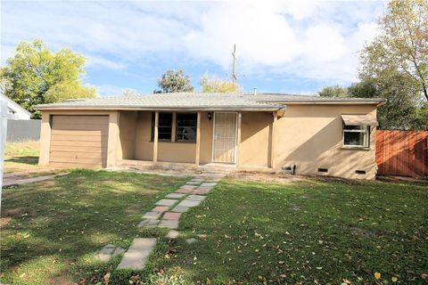 Photo of 105 Capital Hill Drive Dr, Paso Robles, CA 93446 (MLS # NS25263402)